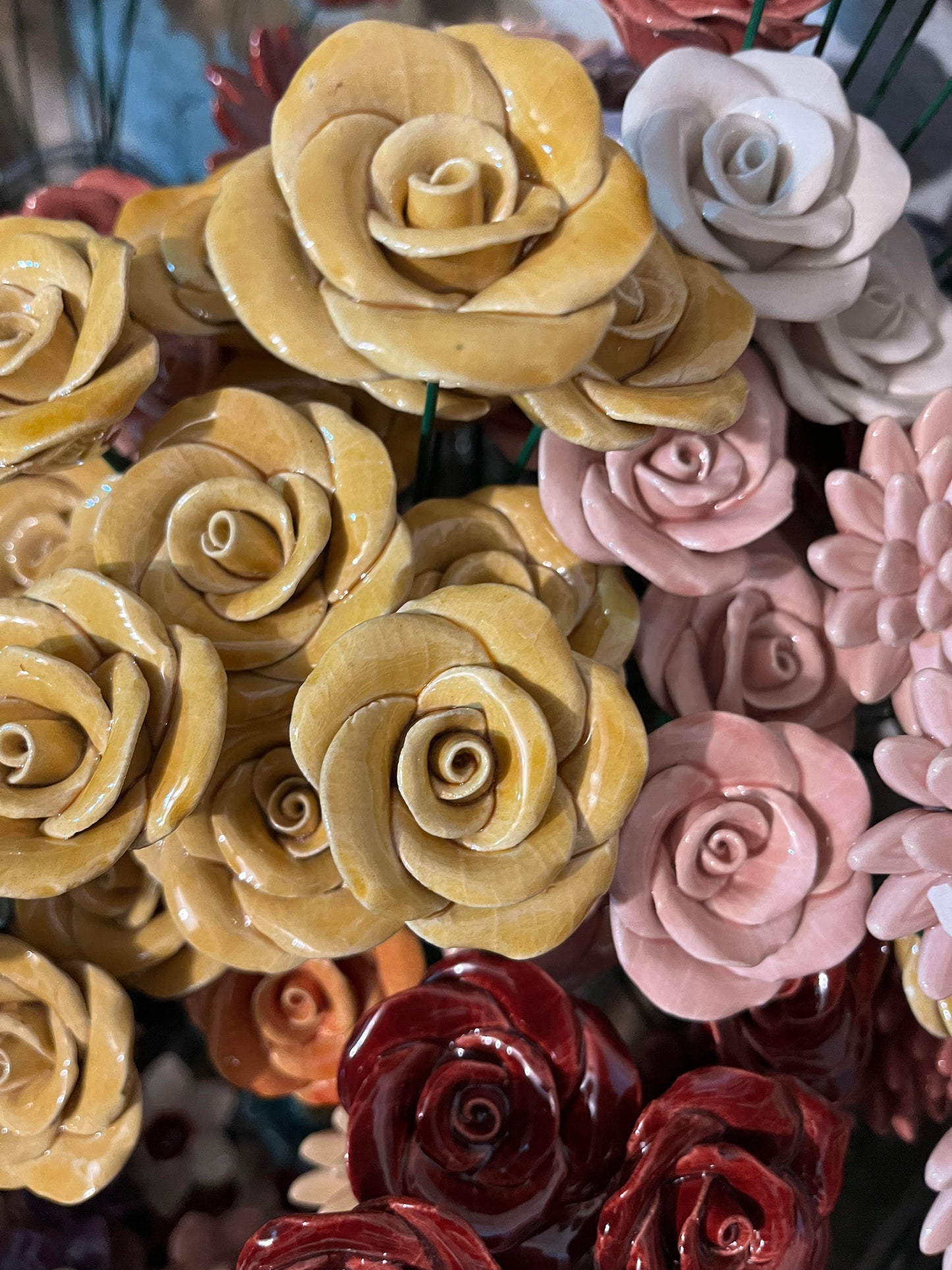 Rose gross